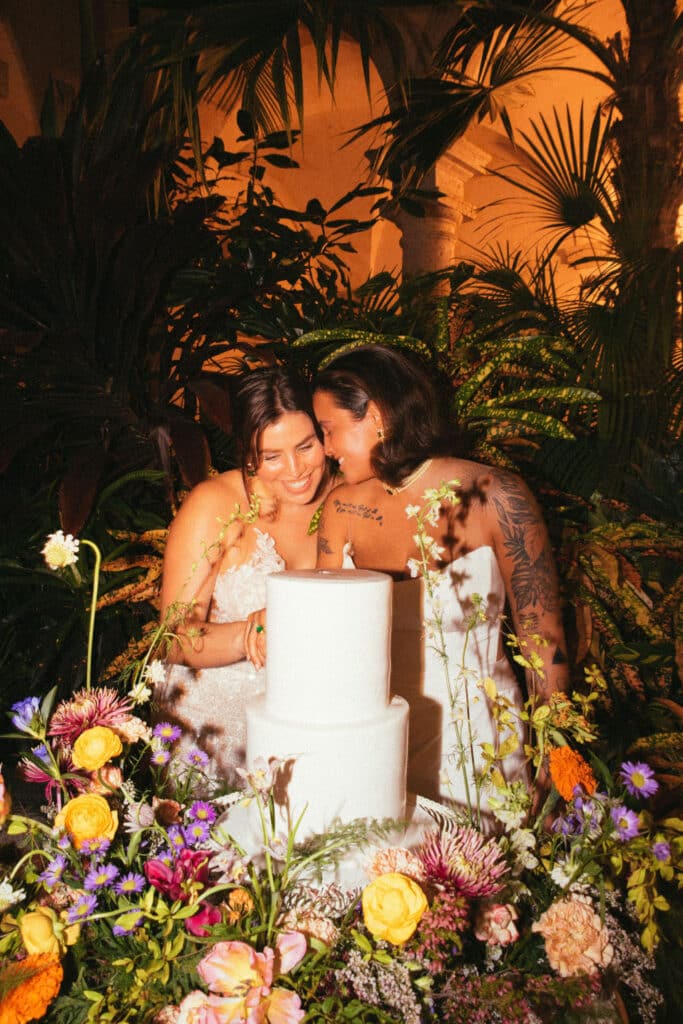 vizcaya couple wedding in miami wedding cake inspiration